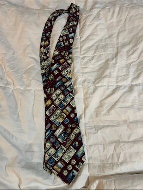 Nicole Milker vintage 1996 men’s money scene tie (#28)